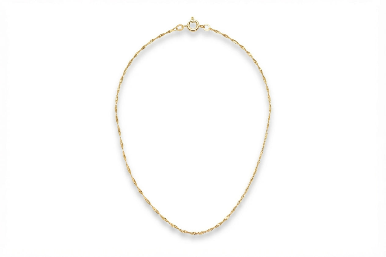 Dainty Gold Twist Necklace
