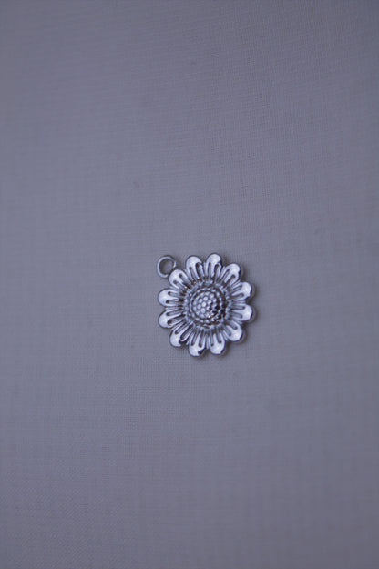 Silver Daisy Charm
