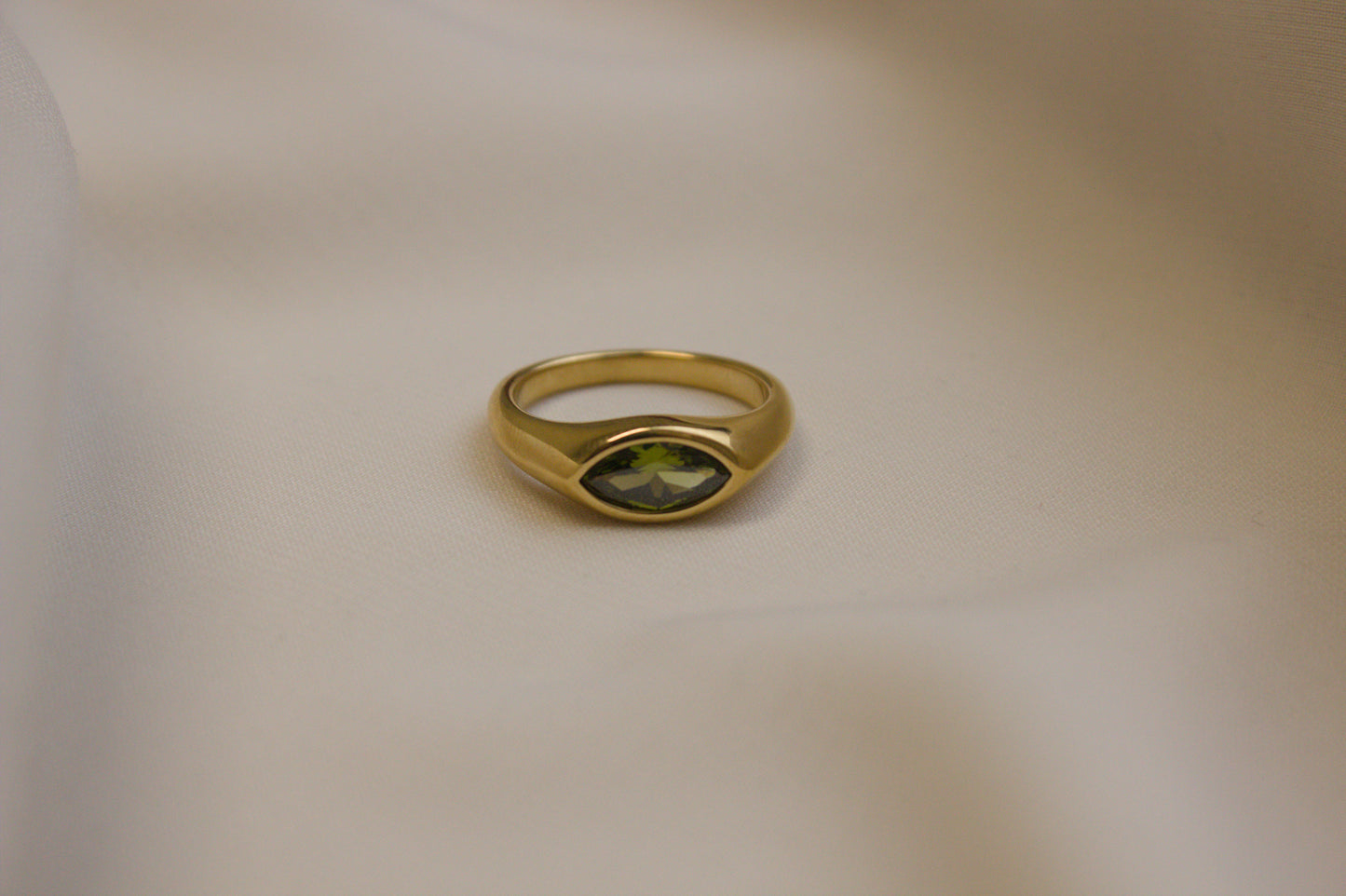 Selena Ring Green